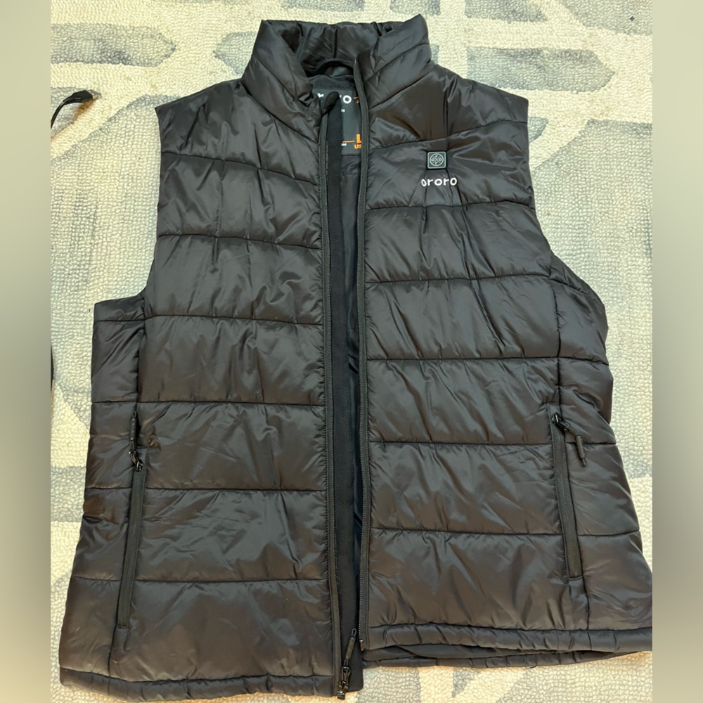 Ororo men’s size large black heated vest. Excellent  condition. $75